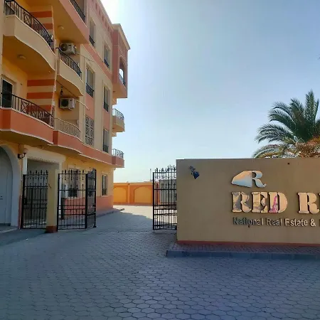 Red Ruby Compound منتجع الياقوتة الحمراء